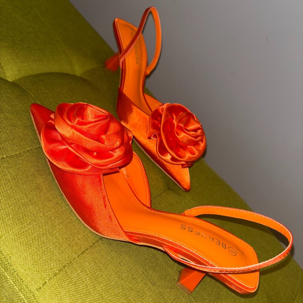 Rose Petal Kitten Heel